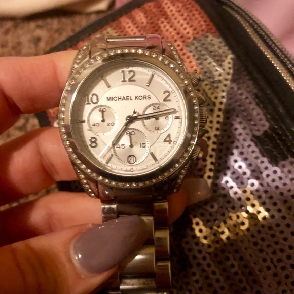 Michael Kors Watch - Picture 2 of 5